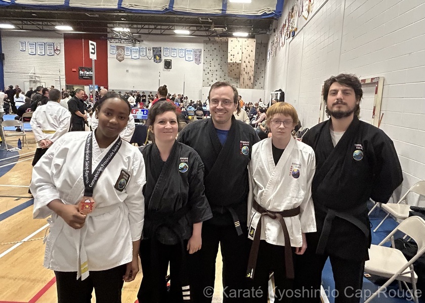 Image - Les compétiteurs et leurs instructeurs
